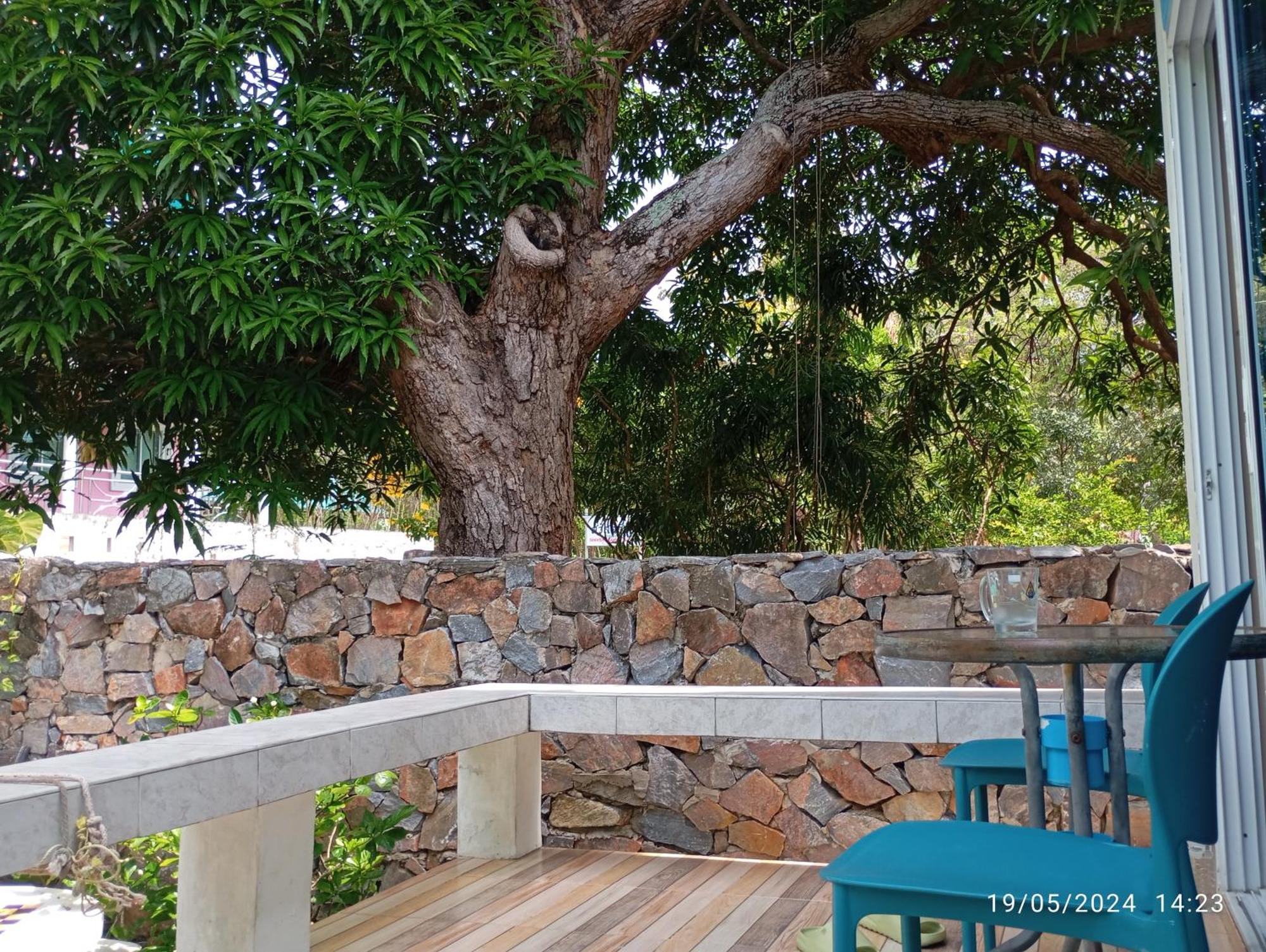 Belinda Home Đảo Koh Si Chang Phòng bức ảnh